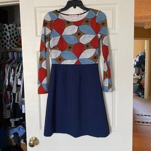 New traffic people dress small